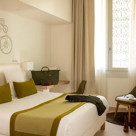 Otel The Passage - Urban Retreat